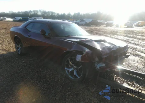 2017 Dodge Challenger Sxt z USA, uszkodzony, nr VIN 2C3CDZAG6HH580853